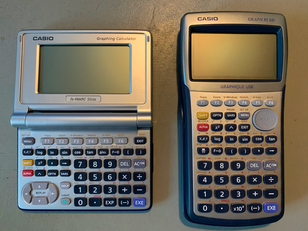 Comment changer la pile d'une calculatrice Casio fx 92 