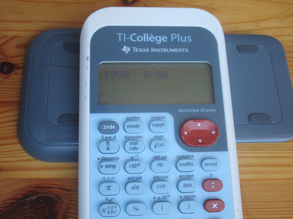 Calculatrice scientifique Texas Instruments - Collège - TI-Collège Plus  Solaire