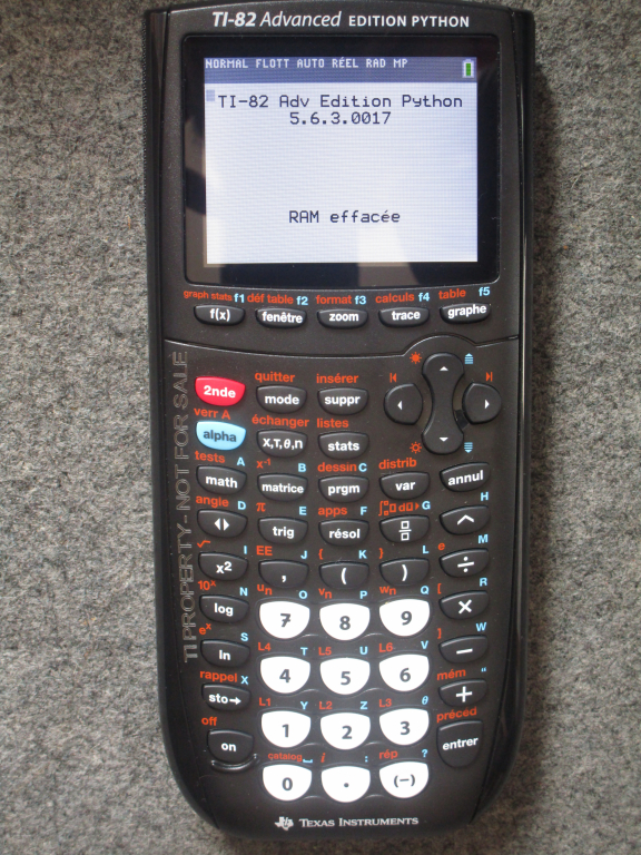 Calculatrice Graphique lycée TI82 Texas Instruments - Rentrée des