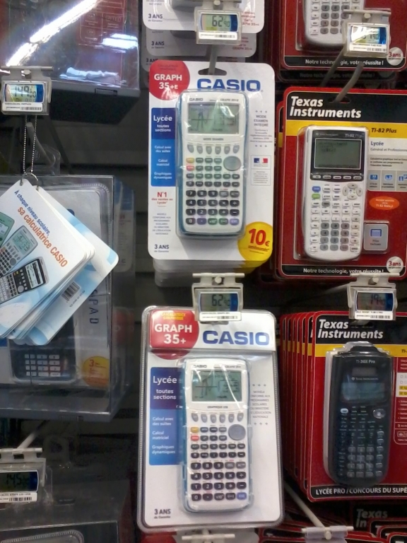 Promo Calculatrice graphique python numworks chez Auchan