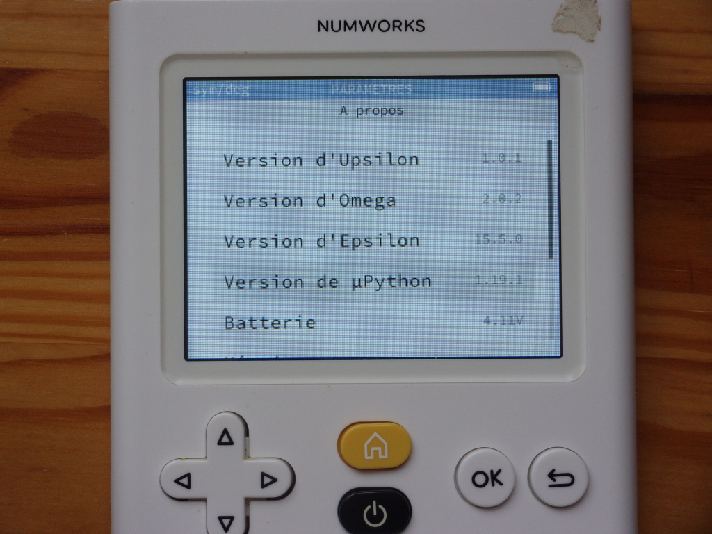 NumWorks N0110 + Upsilon 1.0.1
