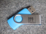 Clé USB T3 France bleue 2 Go